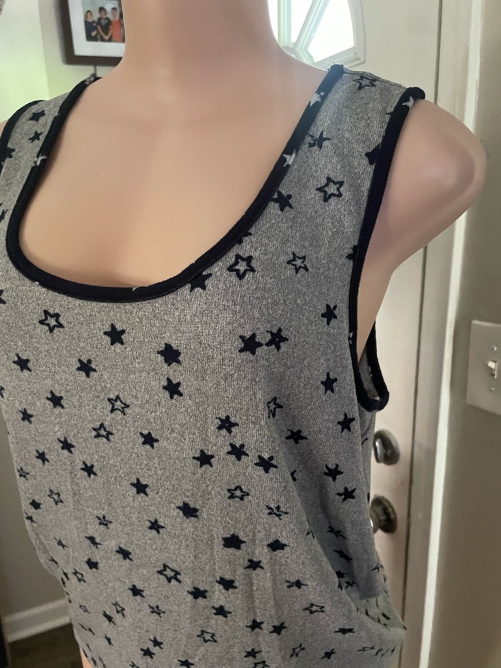 Lucky brand soft Sleeveless Grey Star-Print Tank Top - Casual Women's Top Large - Picture 2 of 6